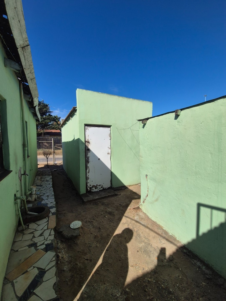 2 Bedroom Property for Sale in Kwazakhele Eastern Cape
